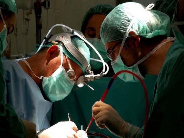 عمل جراحی ترمیم یا تعویض دریچه های قلب