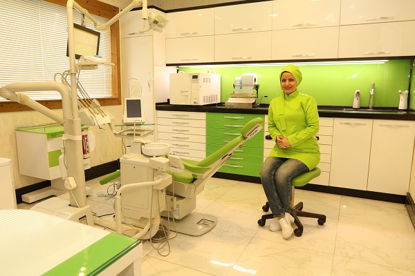 مطب دکتر زهرا ظهری متخصص جراحی لثه و کاشت دندان (ایمپلنت) و لیزر در دندانپزشکی